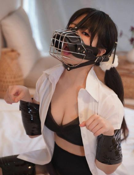 二次元美女18隐私免费_剧情片在线观看高清