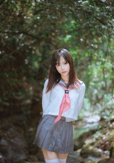 没戴奶罩的妇女_蓝光手机在线观看