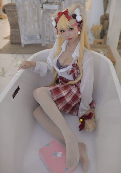侵犯高傲女教师希崎在线观看_剧情片完整视频观看