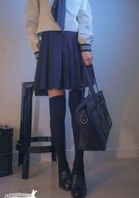 日本动漫黑暗圣经_十万网红美女美酱